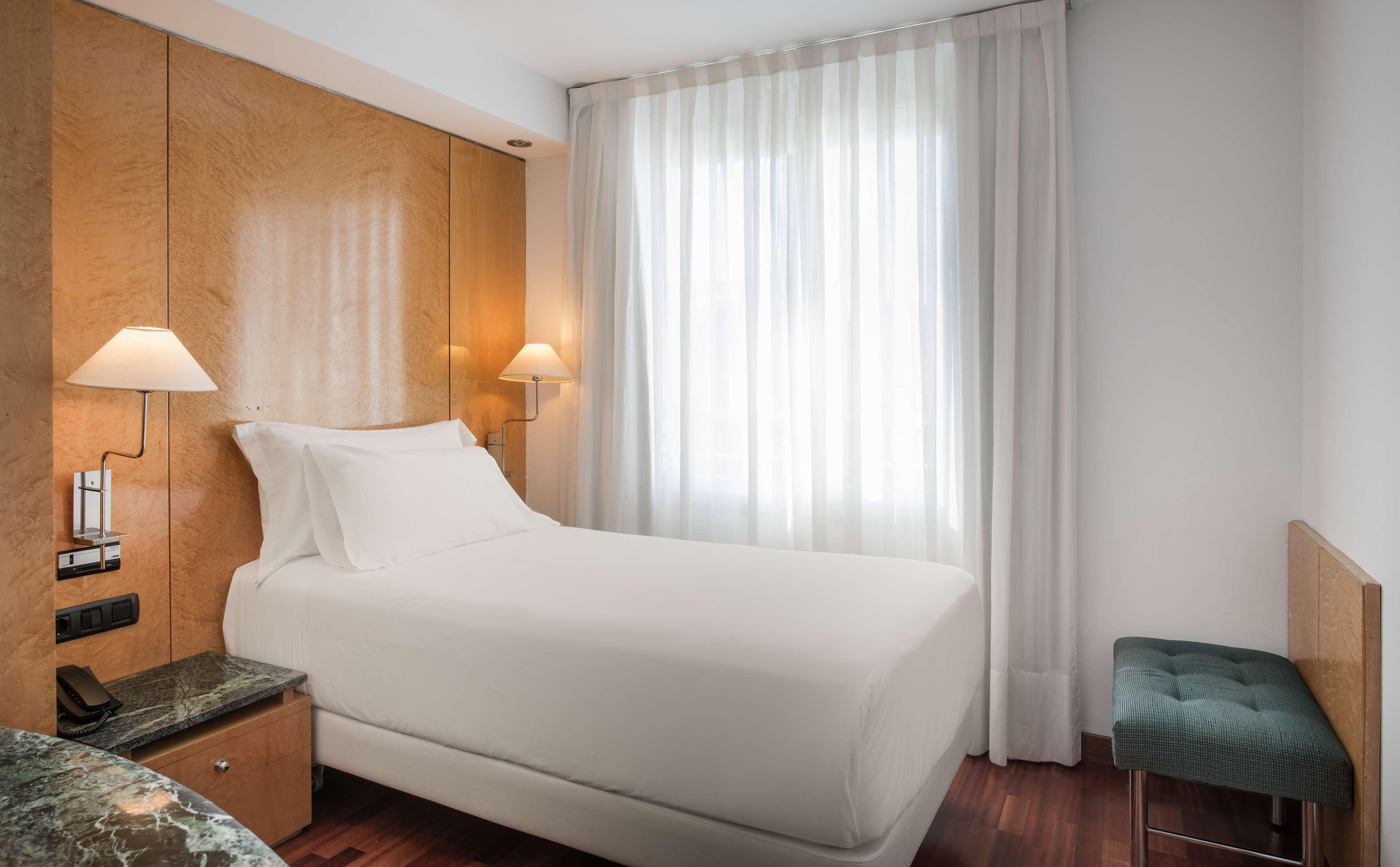 Nh Paseo De La Habana Hotel Madrid Eksteriør billede