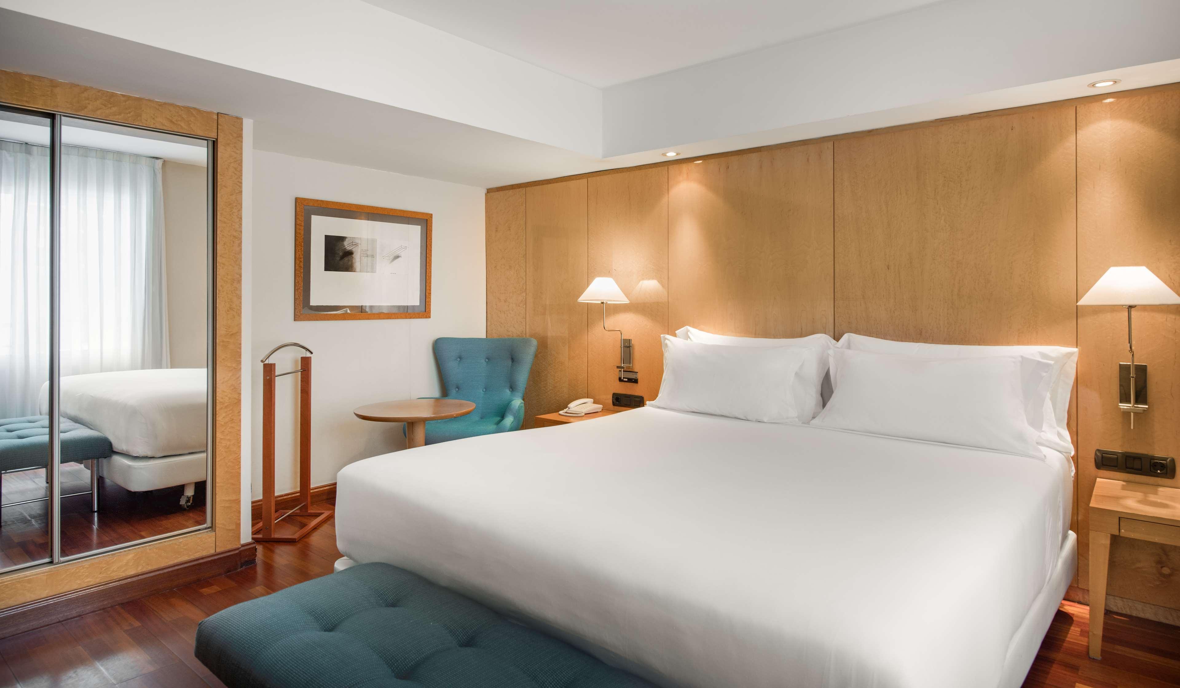 Nh Paseo De La Habana Hotel Madrid Eksteriør billede